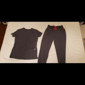 FIGS scrub pants & top